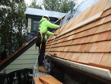 Big Projects RB Farina Roofing The awarded best in Boston is ready to replace your roof.
We provide top-notch roofing services tailored to