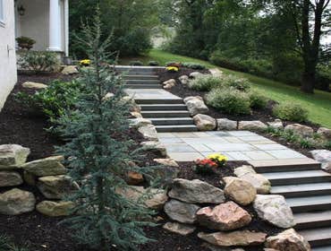 Natural Stone Gallery The projects featured in this gallery use natural stone in a variety of applications, from patios and sidewalks to walls and ste