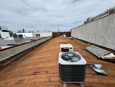 Commercial Roofing Installation in Long Beach