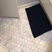 Floor tile