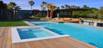 Luxor Pool Plano
