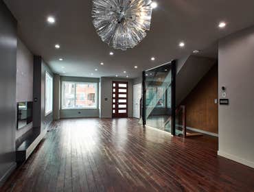4219 N Sawyer, Chicago Newly build on an oversized Chicago lot. Great living space of 4 bedrooms & 3.1 baths features Asian teak hardwood floor, kitche