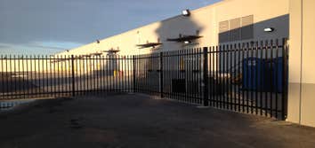 Photo(s) from M&R Fencing