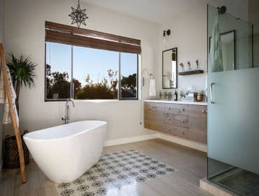 Bathroom Remodeling Projects These are some of the latest Bathroom remodeling projects we completed.
Feel free to scroll and get ideas for your next pr