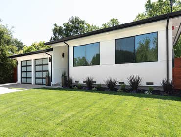 New construction in Lafayette Brand new construction downtown Lafayette! this is a 2500 sf 4 Bdr and 3 bathrooms with 10ft ceilings all high-end finish