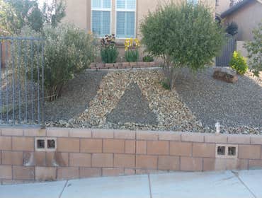 Photo(s) from Moore and Romero's landscaping and handyman services LLC Before and after pictures