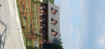 Custom barn