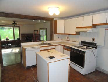 Kitchen Remodel Our client was looking for a kitchen remodel involving new countertops, appliiances, cabinet faces and painting.