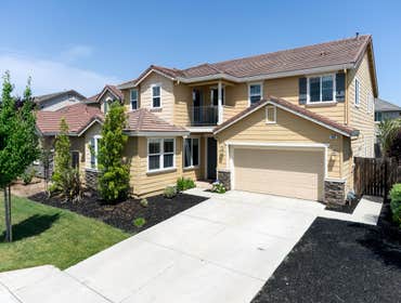 Custom Home - Oakley by Greenberg Construction Inc.