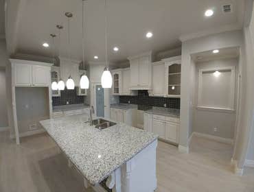 140 Alvarez Ct