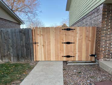 Photos by Bigfoot Fence #1