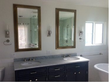 Vintage Bathroom Remodel in Burbank Our clients in Burbank wanted a vintage look in their kitchen. They went for a free-standing bath tub and 1920s fix