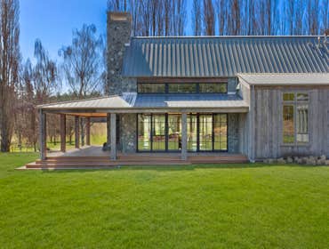 Cattle Point Home