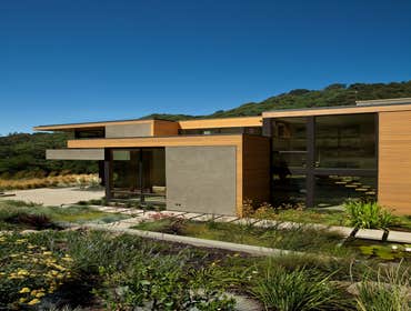 Modern House A California modern house in the SF Bay Area. We collaborated with the architect on the design. The components were all custom build.