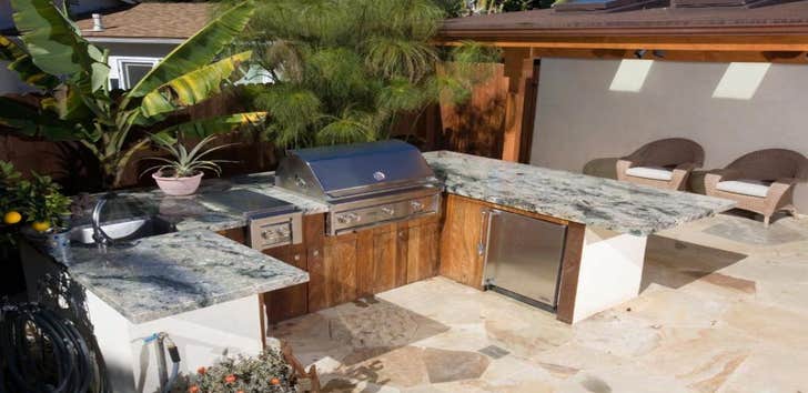 Outdoor Living space Custom BBQ Area