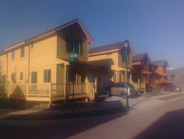 Cottonwood Flats Subdivision 65 unit / 25 building townhouse subdivision