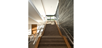 South Island Home In collaboration with KZ Architects Laqcon Group built this beautiful custom home