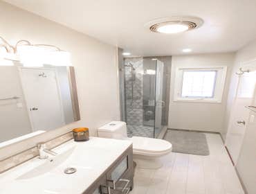 Modern bath in Whittier