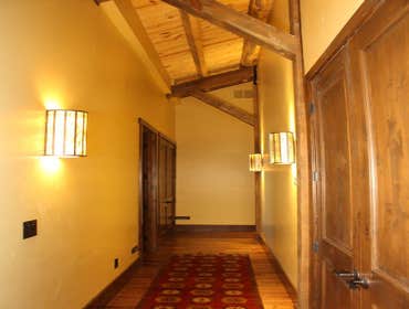 Hunting Lodge - Crook