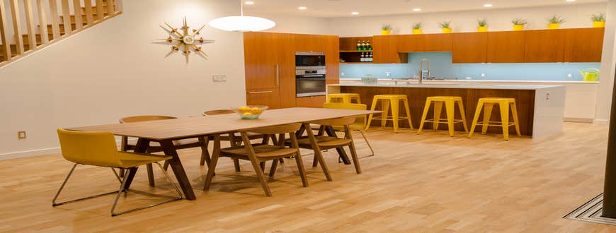 Mellow Yellow Mellow Yellow is a GreenPoint RATED Certified coastal home located one block from Moonlight Beach. Surfside Projects LLC designed thi...