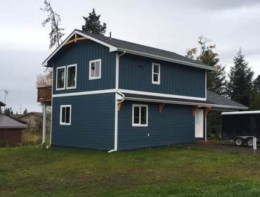LAKESIDE DR. HOME