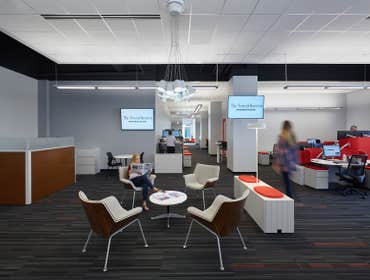 Suite 100 Collaboration & Sitting Area