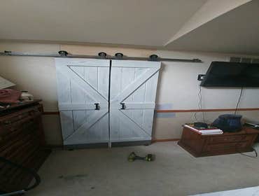 Custom-made barn door
