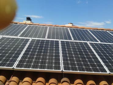 UNIVERSAL CITY INSTALLATION OF 7 KW PV SOLAR SYSTEM