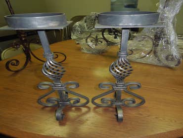 Retail Casa in Ferro products are available for sale thru local furnishing stores like Master Iron, Grapevine & Runyons Fine Furniture, Keller.
