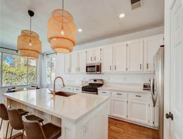 Kitchen Remodeling In Los Angeles Refinish Kitchen cabinets In Los Angeles, from beautiful wood floors to high-quality quartz countertops, from designi