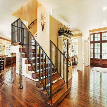 Lakefront Residence