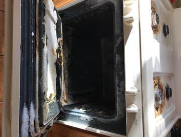 Photo(s) from In And Ex Painting Plus, Llc This is a remodeling unit with repairs and cleaning and interior painting.