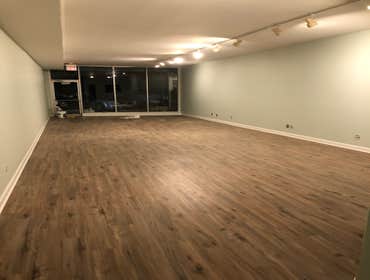 Office Build Out - Lincoln Park, Chicago Renovated an existing space that was formerly a bookstore into a realtors office.