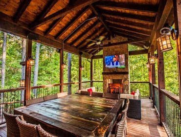 Luxury Custom Cabins