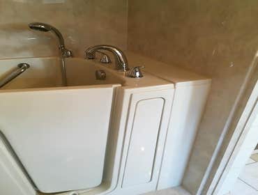 Walk-in Tub