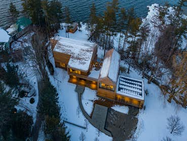 DECKHOUSE