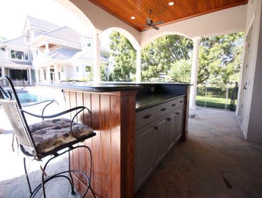 EXTERIOR KITCHEN