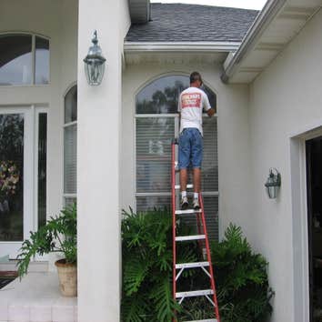 Replacement windows/doors/storm shutters Residential replacement windows/decorative doors and storm shutters. IMPACT certified
windows and doors. Sec