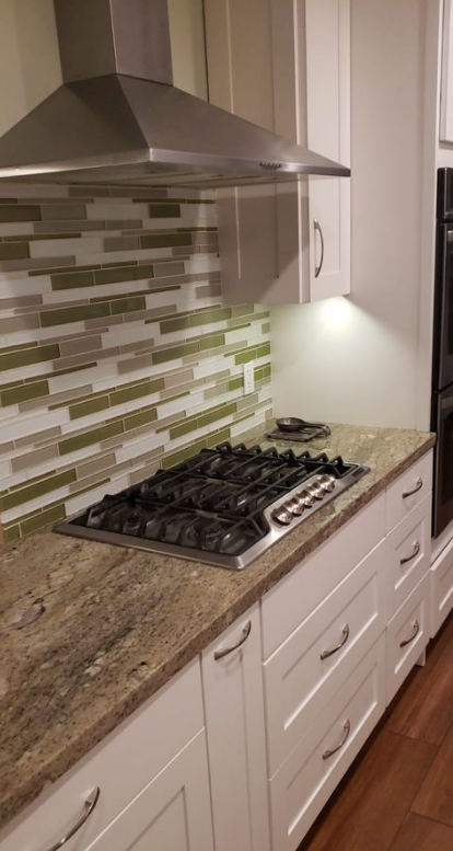 Range hoods for a clean all-white kitchen