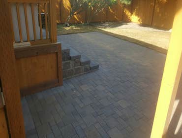 Paver Patio with Steps