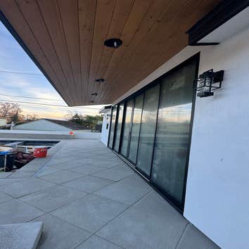 Casas & Casas Construction