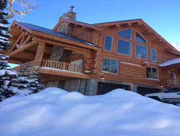 Pine Ridge Mountain Retreat log and conventional building
Brianhead recreation area.