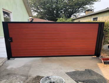 Woodland Hills Iron Wood Gate