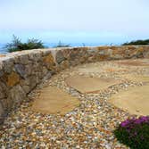 Retaing Wall with Flagstone