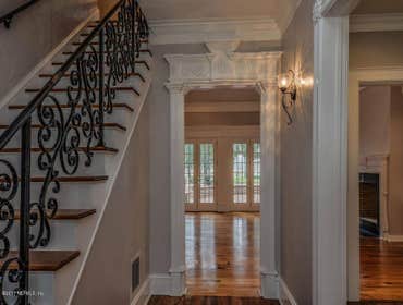 28659 Grandview Manor