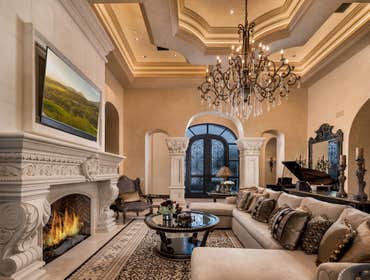 Italian Masterpiece The Italian Masterpiece Estate was built by Arizona’s custom luxury home builders. Located in one of Arizona’s premiere neighborhoo