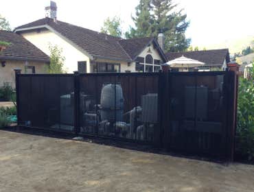 Expanded Mesh Gates