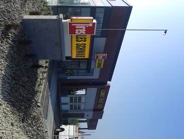 Reedley California Les Schwab