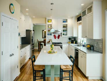 Spacious & Bright Kitchen A clever design produces great results
When Jeff and Denise came to us, their Grand Oaks kitchen lacked function and style. W