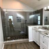 Mid-Range Bathoom - Shower